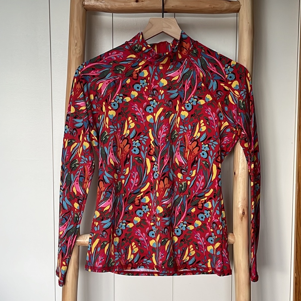 Garnet Hill small rash guard mock neck top